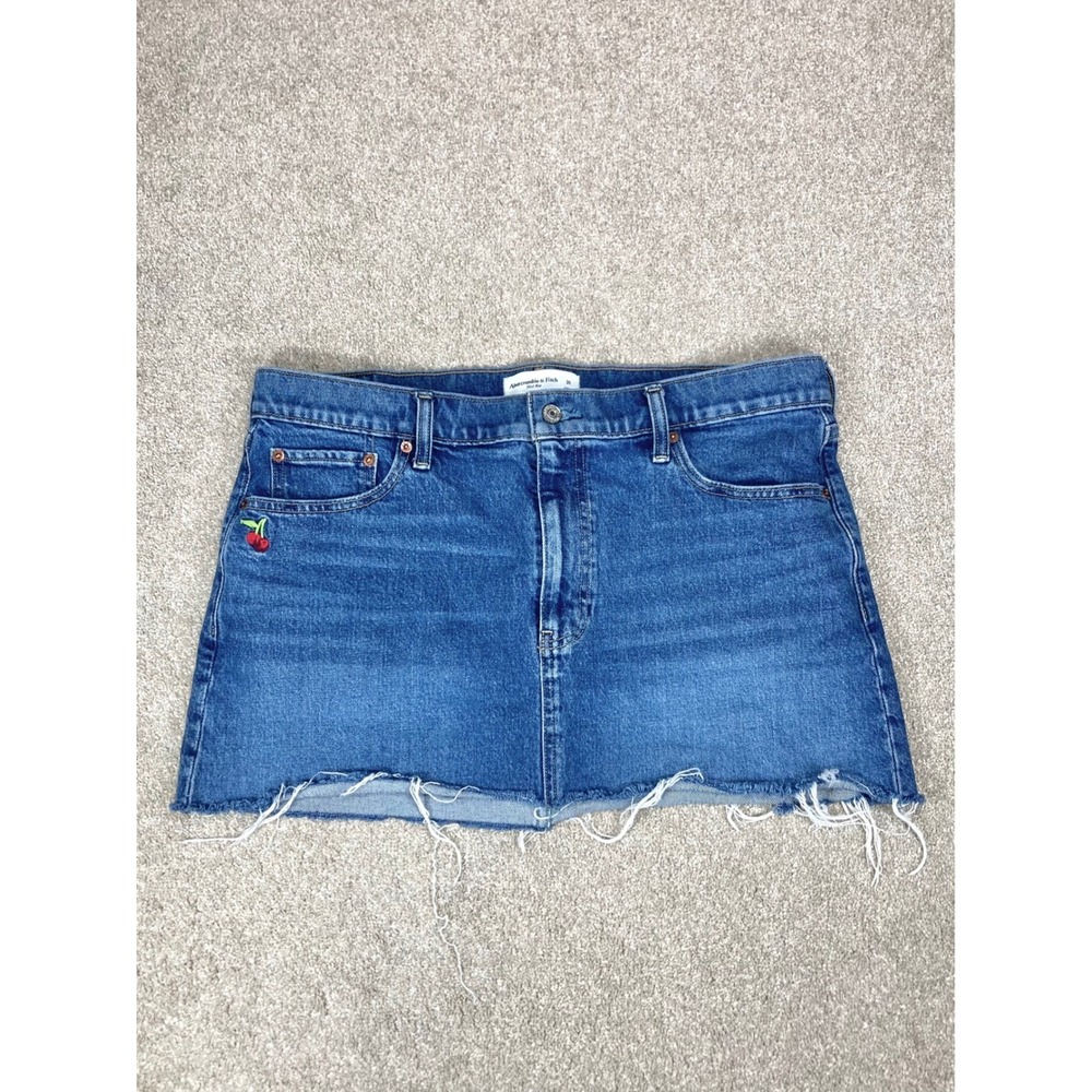 Abercrombie & Fitch Cherry Embroidered Denim Micro Mini Skirt Women 31 Blue Y2K